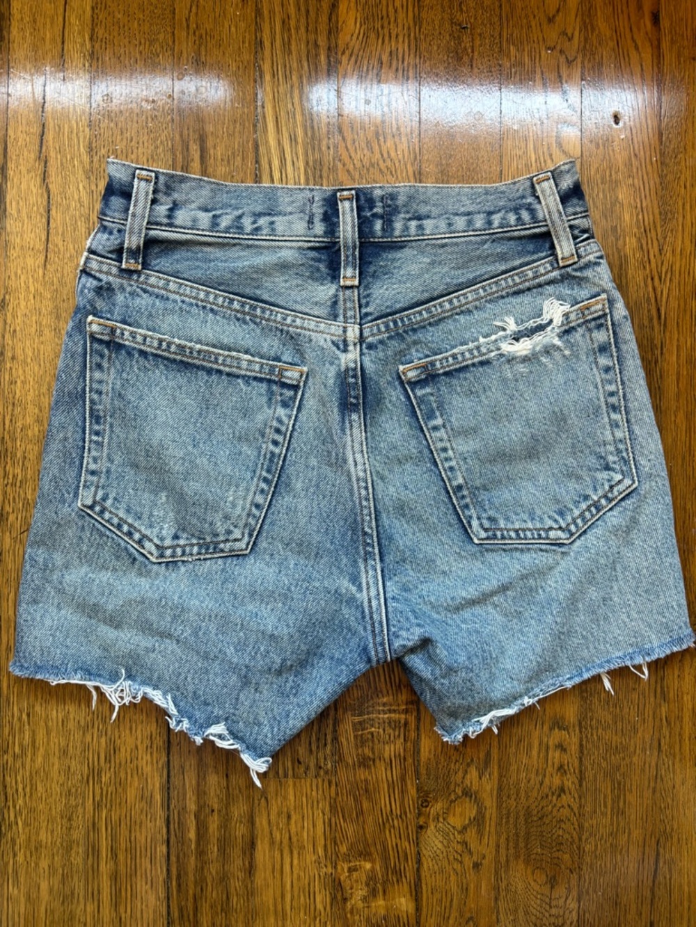 Agolde Riley Denim Short - Picture 4 of 6
